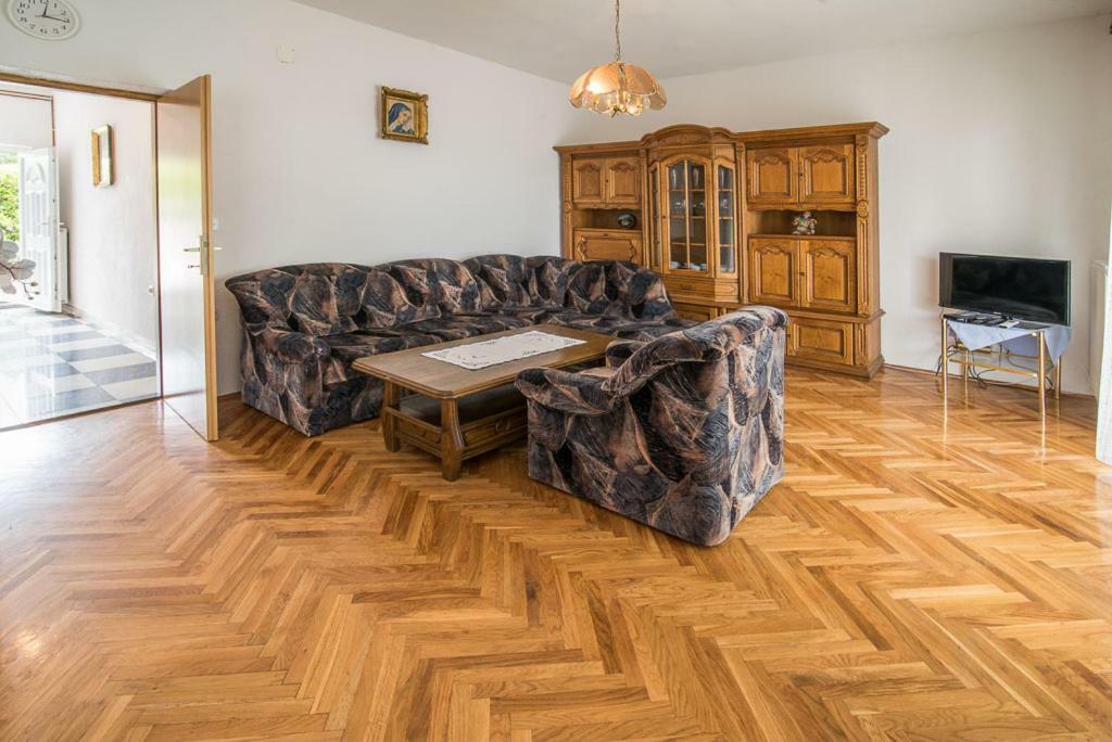 Beljan Apartments Krk Town Buitenkant foto