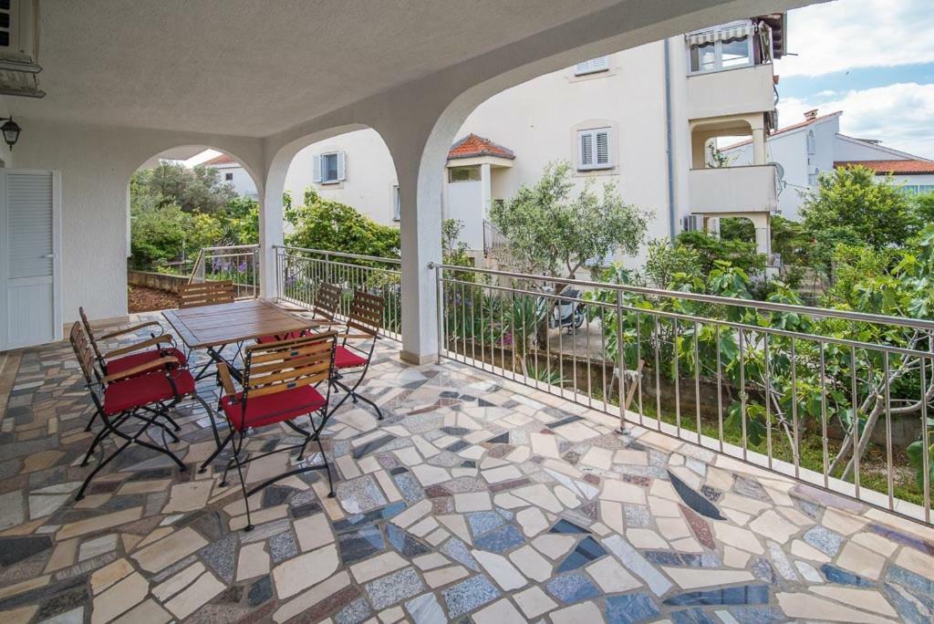 Beljan Apartments Krk Town Buitenkant foto